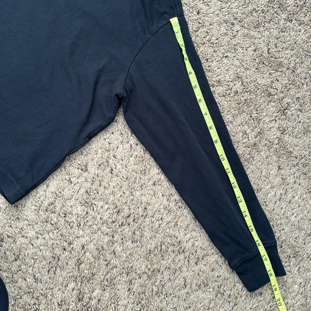 Nike Women’s Loose Fit Tee Size S